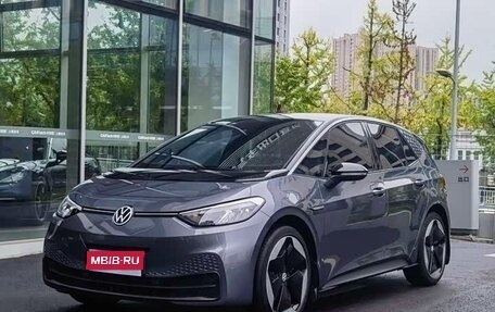 Volkswagen ID.3 I, 2023 год, 2 425 000 рублей, 1 фотография