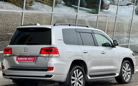 Toyota Land Cruiser 200, 2019 год, 7 650 000 рублей, 3 фотография