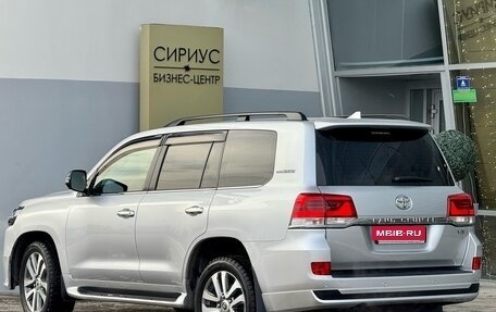 Toyota Land Cruiser 200, 2019 год, 7 650 000 рублей, 4 фотография