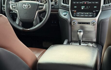 Toyota Land Cruiser 200, 2019 год, 7 650 000 рублей, 15 фотография