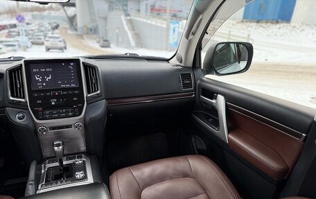 Toyota Land Cruiser 200, 2019 год, 7 650 000 рублей, 17 фотография