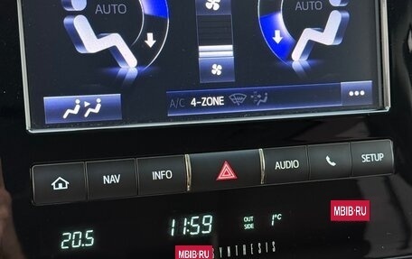 Toyota Land Cruiser 200, 2019 год, 7 650 000 рублей, 20 фотография