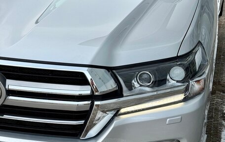 Toyota Land Cruiser 200, 2019 год, 7 650 000 рублей, 23 фотография