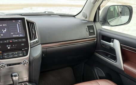 Toyota Land Cruiser 200, 2019 год, 7 650 000 рублей, 37 фотография