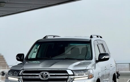 Toyota Land Cruiser 200, 2019 год, 7 650 000 рублей, 25 фотография