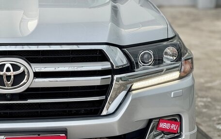 Toyota Land Cruiser 200, 2019 год, 7 650 000 рублей, 26 фотография