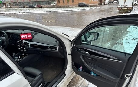 BMW 5 серия, 2018 год, 3 075 000 рублей, 11 фотография