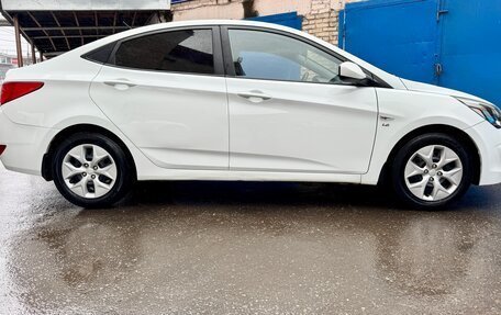 Hyundai Solaris II рестайлинг, 2016 год, 1 050 000 рублей, 5 фотография