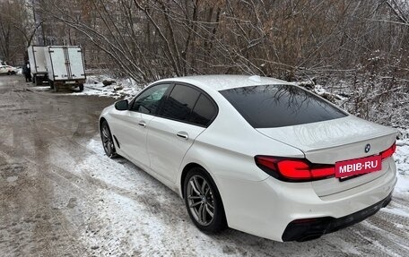 BMW 5 серия, 2018 год, 3 075 000 рублей, 15 фотография