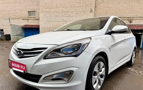 Hyundai Solaris II рестайлинг, 2016 год, 1 050 000 рублей, 2 фотография