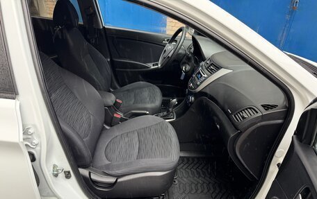 Hyundai Solaris II рестайлинг, 2016 год, 1 050 000 рублей, 21 фотография