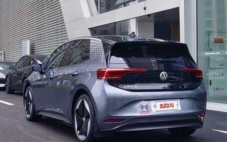 Volkswagen ID.3 I, 2023 год, 2 425 000 рублей, 3 фотография