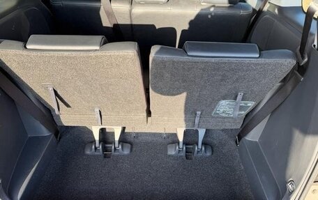 Toyota ISis I, 2016 год, 1 150 000 рублей, 13 фотография