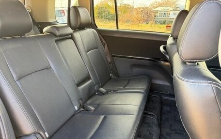 Toyota ISis I, 2016 год, 1 150 000 рублей, 18 фотография