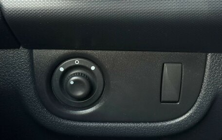 Renault Sandero II рестайлинг, 2015 год, 769 000 рублей, 12 фотография