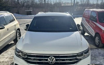 Volkswagen Tiguan II, 2021 год, 3 850 000 рублей, 1 фотография
