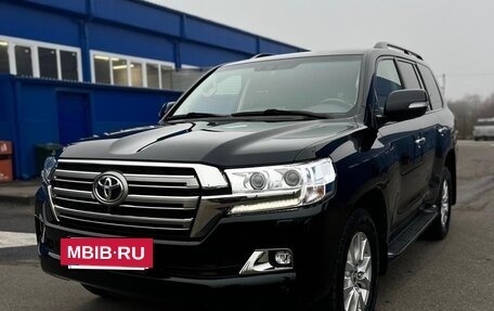 Toyota Land Cruiser 200, 2020 год, 7 900 000 рублей, 8 фотография