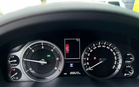 Toyota Land Cruiser 200, 2020 год, 7 900 000 рублей, 13 фотография