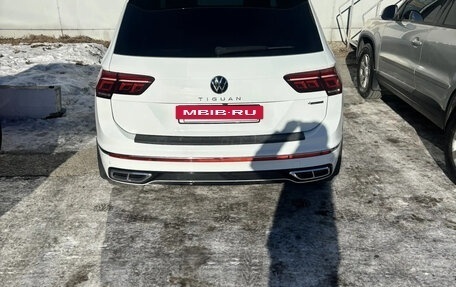 Volkswagen Tiguan II, 2021 год, 3 850 000 рублей, 4 фотография