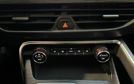 Geely Tugella FY11, 2022 год, 2 900 000 рублей, 25 фотография