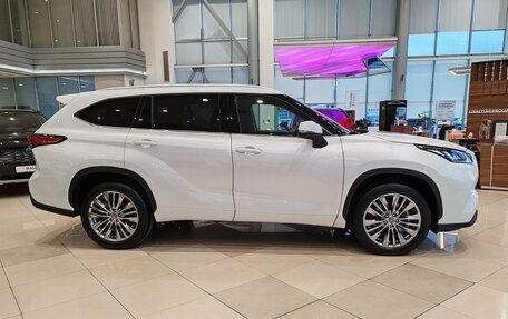 Toyota Highlander, 2025 год, 6 800 000 рублей, 4 фотография