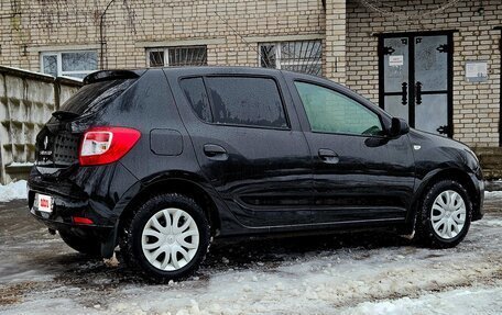 Renault Sandero II рестайлинг, 2017 год, 875 000 рублей, 10 фотография