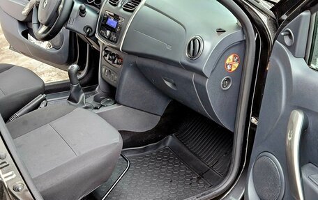 Renault Sandero II рестайлинг, 2017 год, 875 000 рублей, 24 фотография