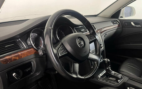 Skoda Superb III рестайлинг, 2013 год, 999 000 рублей, 10 фотография