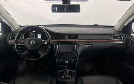 Skoda Superb III рестайлинг, 2013 год, 999 000 рублей, 9 фотография