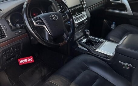 Toyota Land Cruiser 200, 2019 год, 5 900 000 рублей, 9 фотография