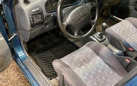 Mitsubishi Lancer VII, 1995 год, 220 000 рублей, 10 фотография