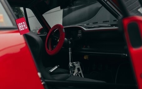 Porsche 911, 1998 год, 37 000 000 рублей, 23 фотография