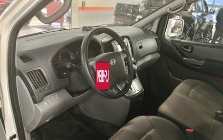 Hyundai Grand Starex Grand Starex I рестайлинг 2, 2011 год, 1 299 000 рублей, 8 фотография