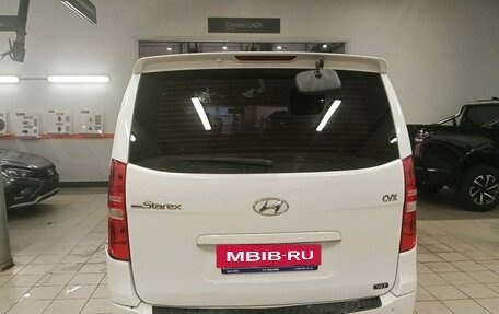 Hyundai Grand Starex Grand Starex I рестайлинг 2, 2011 год, 1 299 000 рублей, 6 фотография