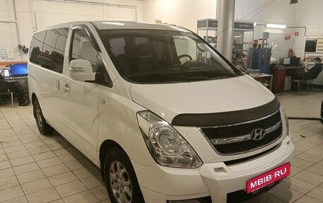 Hyundai Grand Starex Grand Starex I рестайлинг 2, 2011 год, 1 299 000 рублей, 3 фотография