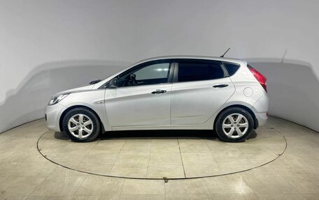 Hyundai Solaris II рестайлинг, 2012 год, 800 000 рублей, 8 фотография