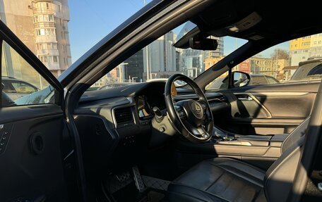 Lexus RX IV рестайлинг, 2017 год, 4 299 000 рублей, 12 фотография