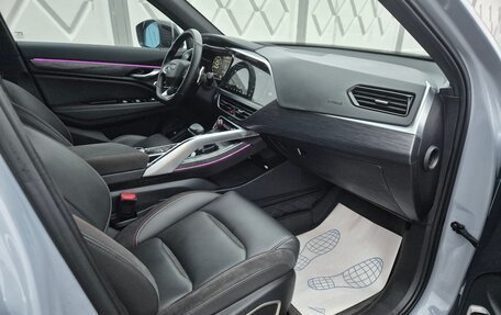 Geely Tugella FY11, 2022 год, 2 695 000 рублей, 18 фотография