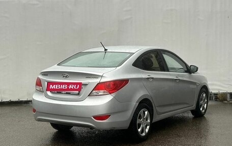 Hyundai Solaris II рестайлинг, 2012 год, 850 000 рублей, 5 фотография