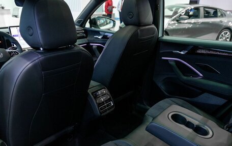 Volkswagen Tiguan, 2025 год, 4 890 000 рублей, 15 фотография