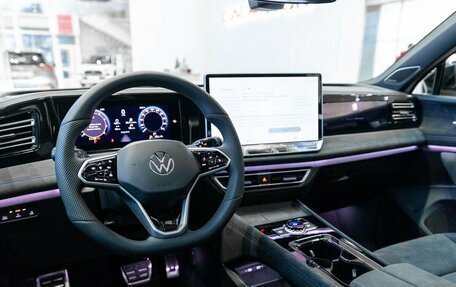 Volkswagen Tiguan, 2025 год, 4 890 000 рублей, 17 фотография