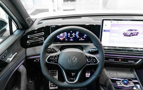 Volkswagen Tiguan, 2025 год, 4 890 000 рублей, 18 фотография