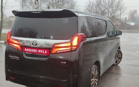 Toyota Alphard III, 2019 год, 4 950 000 рублей, 8 фотография