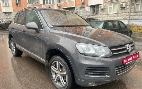 Volkswagen Touareg III, 2012 год, 2 220 000 рублей, 3 фотография