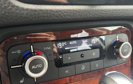 Volkswagen Touareg III, 2012 год, 2 220 000 рублей, 10 фотография