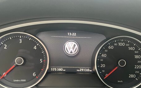 Volkswagen Touareg III, 2012 год, 2 220 000 рублей, 9 фотография