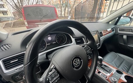 Volkswagen Touareg III, 2012 год, 2 220 000 рублей, 13 фотография