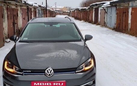 Volkswagen Golf VII, 2020 год, 2 100 000 рублей, 9 фотография