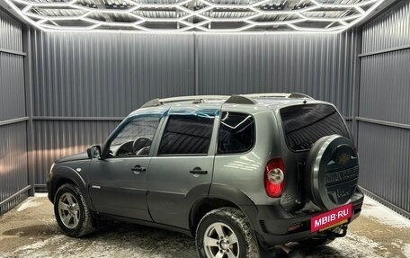 Chevrolet Niva I рестайлинг, 2011 год, 539 000 рублей, 6 фотография