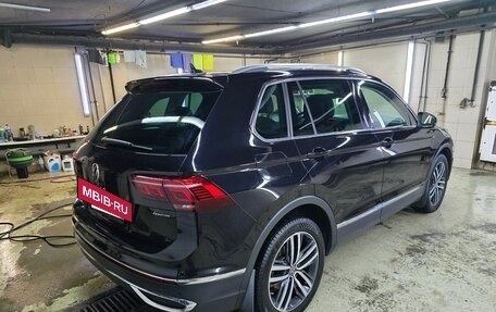 Volkswagen Tiguan II, 2021 год, 3 500 000 рублей, 5 фотография